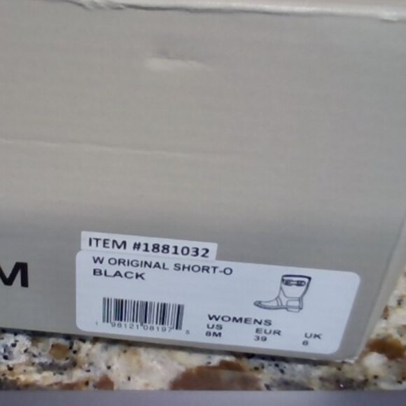 NEVER BEEN WORN Hunter Boots - Picture 2 of 2